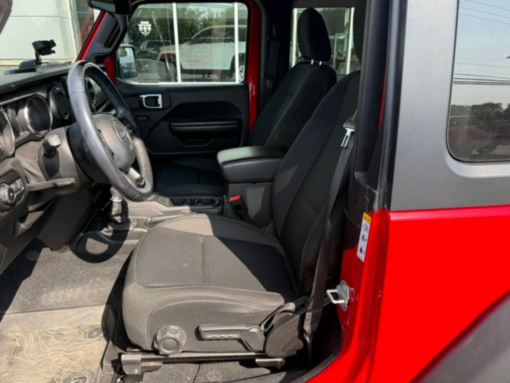 2019 Jeep Wrangler Red Saint-Basile-le-Grand - photo #5