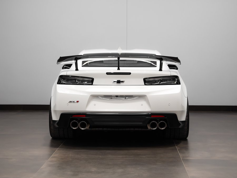2018 Chevrolet Camaro 2018 White