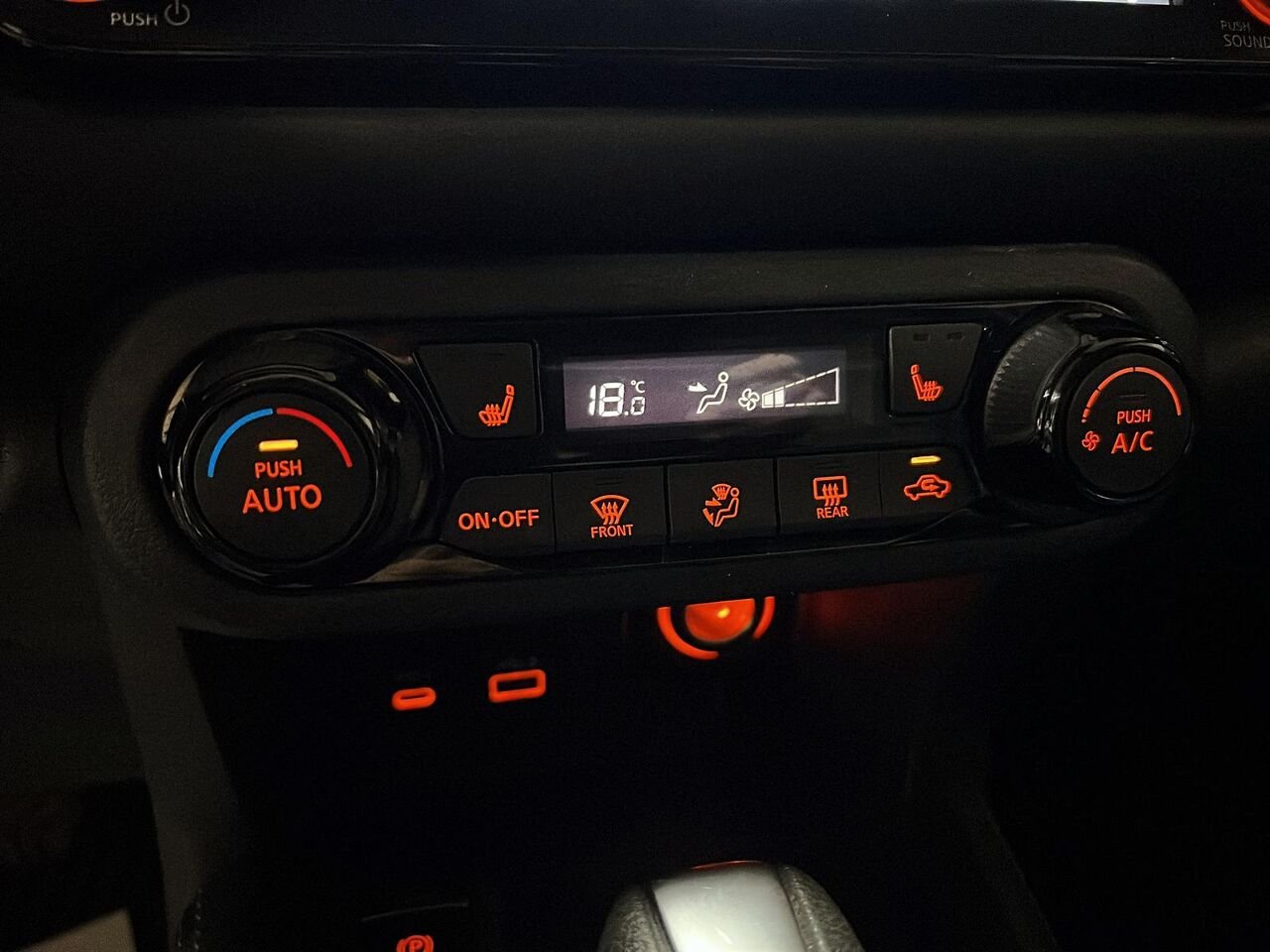2024 Nissan Kicks SR Grey Québec - photo #15