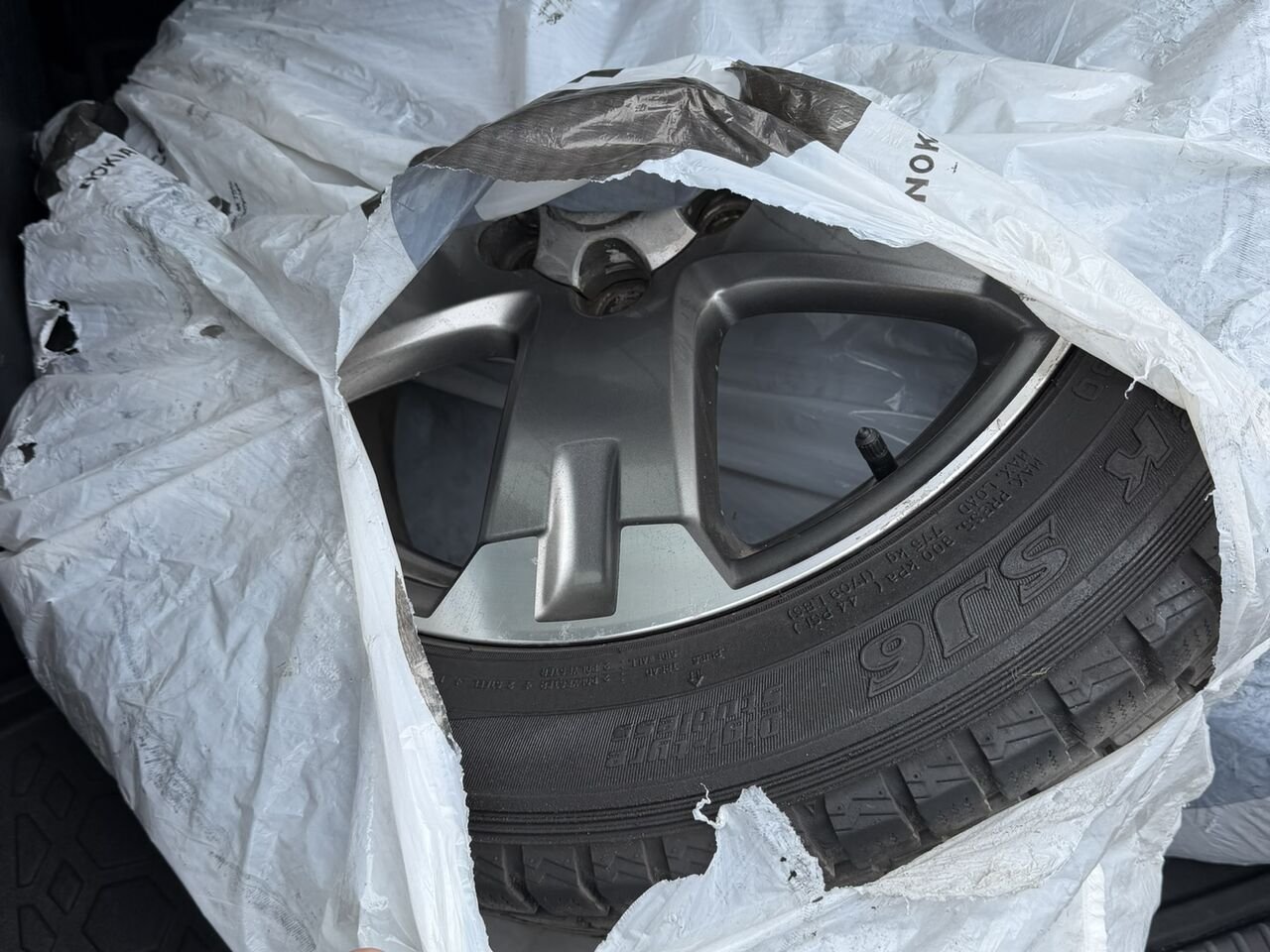 2010 Toyota RAV4 SPORT **IMPECCABLE** Grey Laval - photo #12