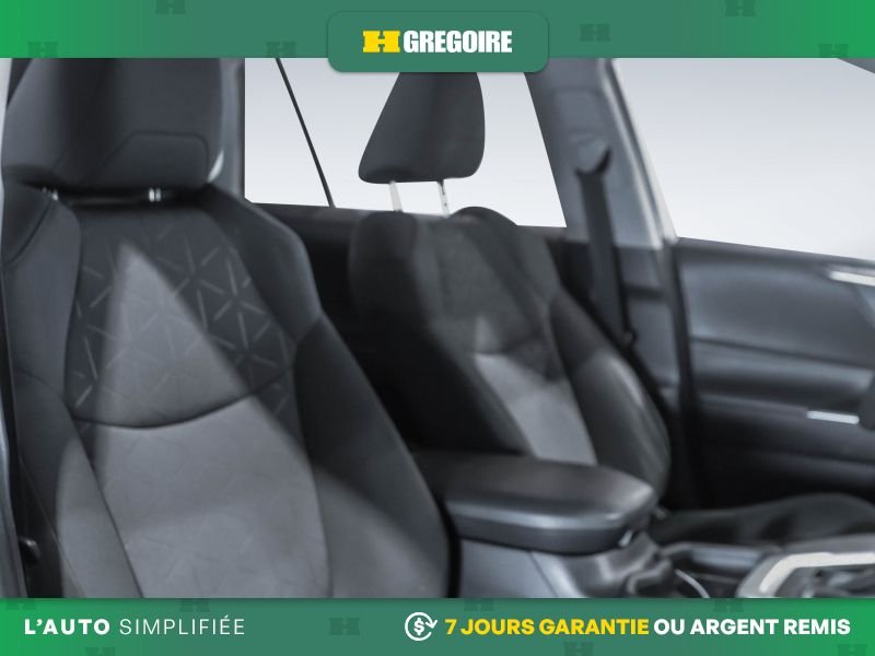 2020 Toyota Rav 4 Silver Blainville - photo #24