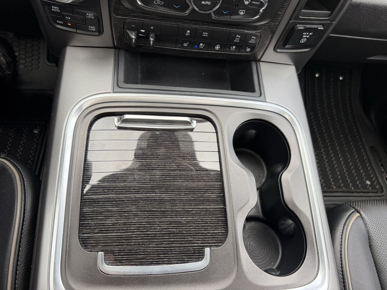 2018 Ram 1500 *DIESEL* LIMITED CREW CAB White Laval - photo #28