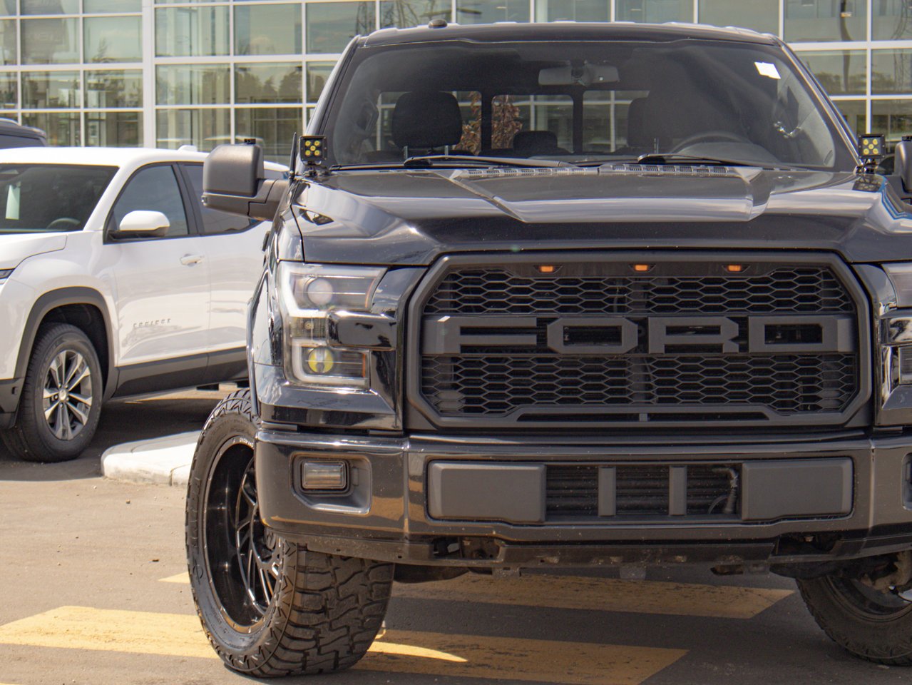 2016 Ford F-150 4WD SuperCrew 145 XLT Black Sherwood Park - photo #4