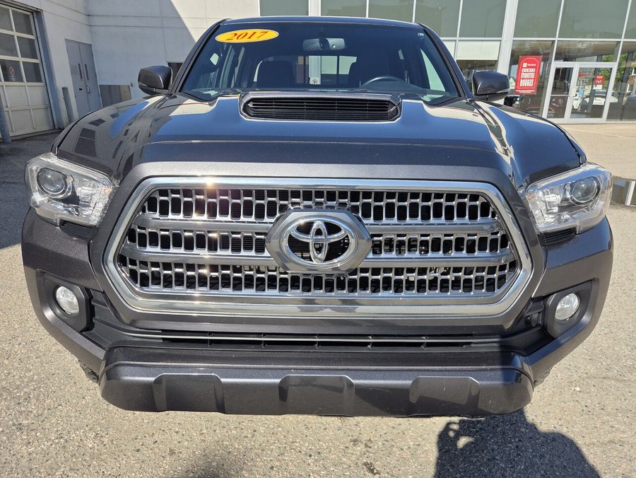 2017 Toyota TACOMA 2017 Magnetic Grey Metallic