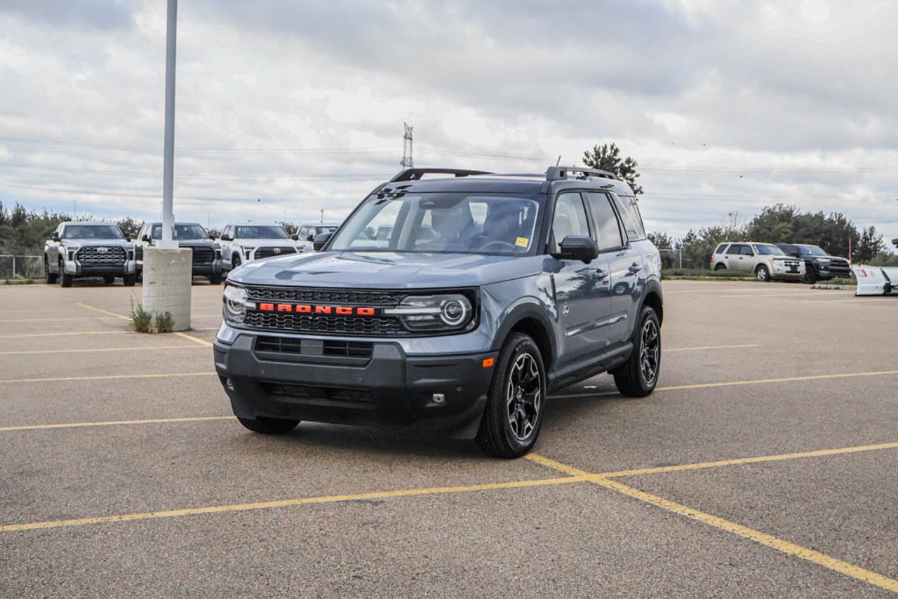 2025 Ford Bronco Sport Outer Banks 4x4 Azure Gray Metallic Sherwood Park - photo #3