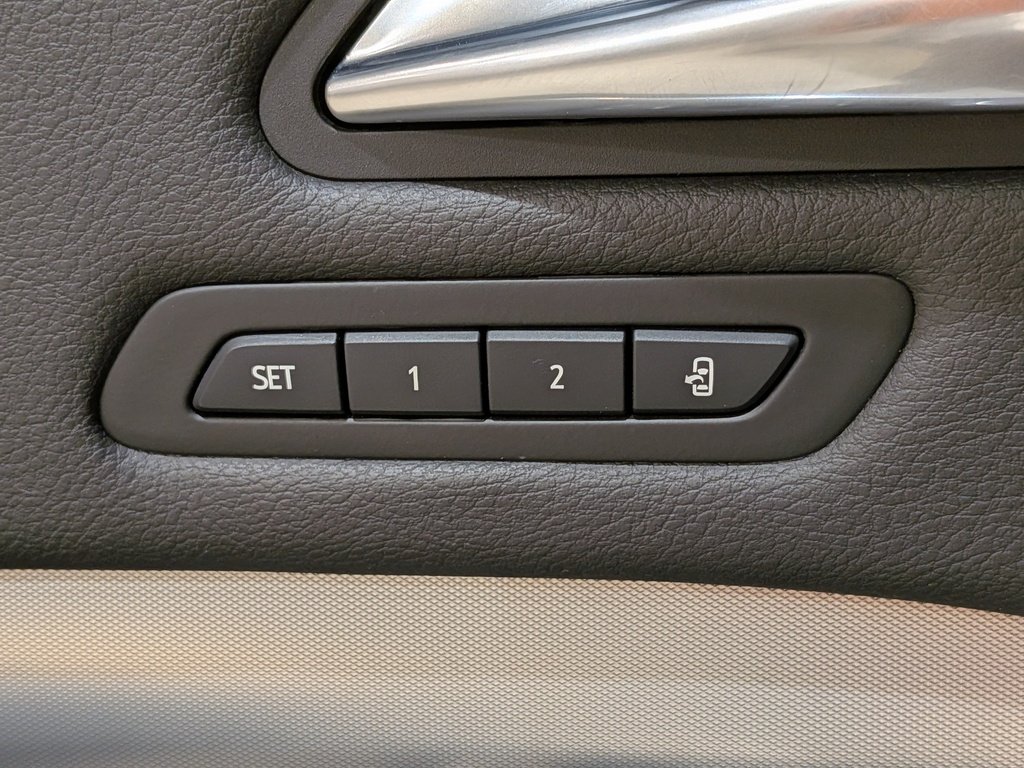 Cadillac XT4 AWD 4dr Premium Luxury 2019 Argent Val-David - photo #36