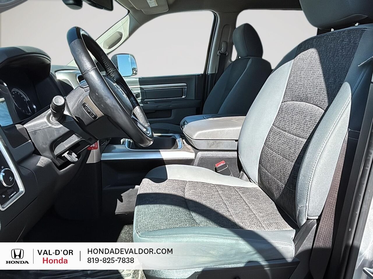 Ram 1500 Cabine multiplaces 4RM, 149 po Outdoorsman 2017 Argent Val-d'Or - photo #6