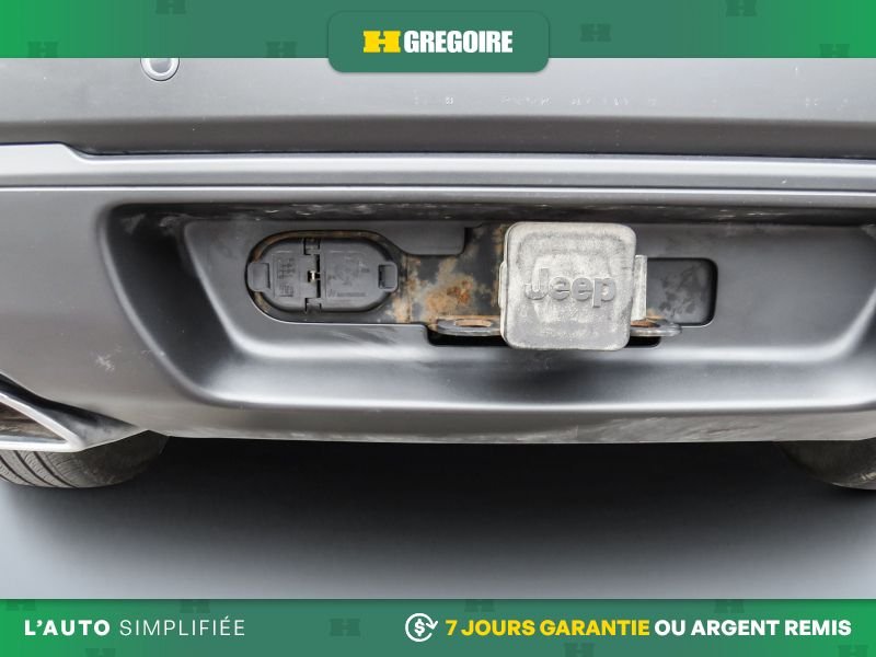 2021 Jeep Cherokee White Laval - photo #32