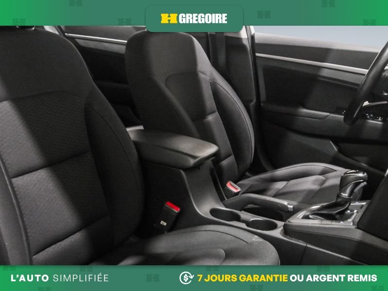 Hyundai Elantra 2020 Blanc Saint-Eustache - photo #28