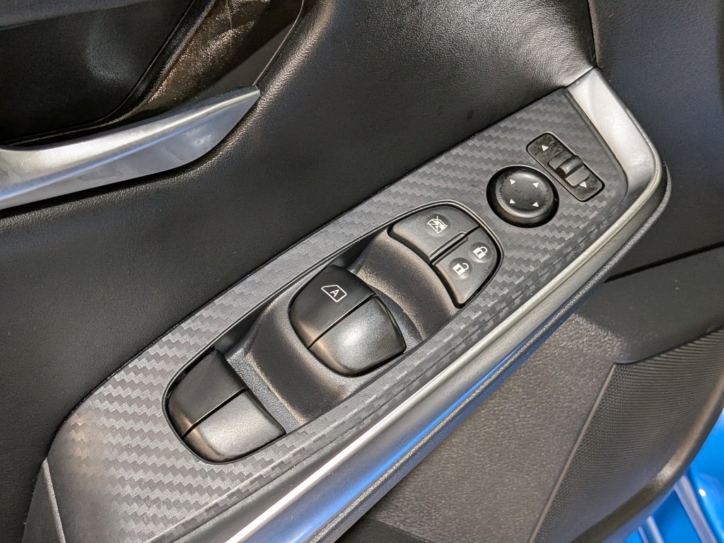 Nissan Sentra SR Manual 2024 Bleu Val-David - photo #32
