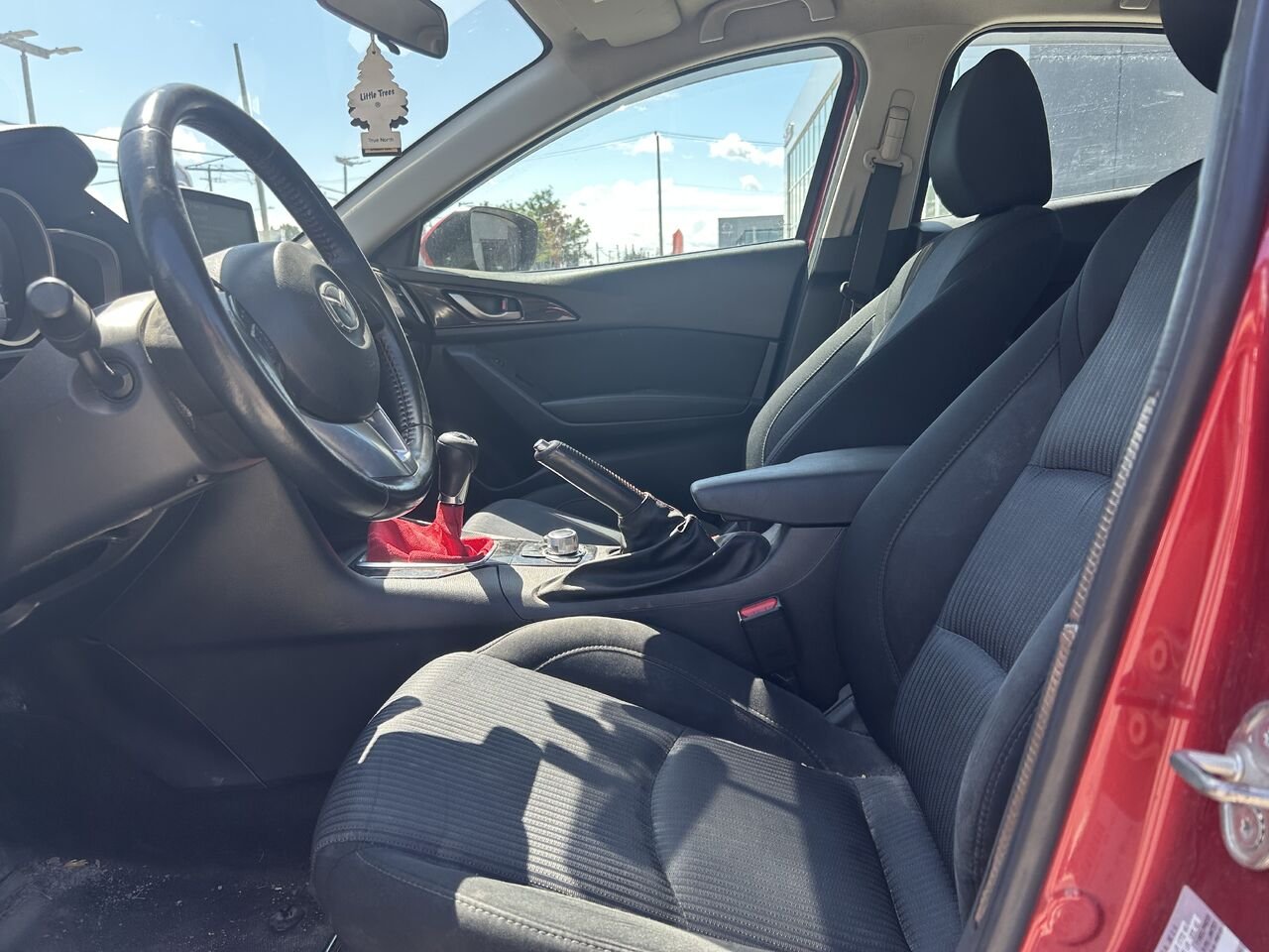 2016 Mazda Mazda3 Berline 4 portes, boîte manuelle, GS Red Châteauguay - photo #13