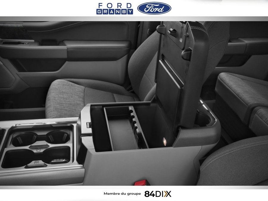 Ford Super Duty F-250 SRW XLT cabine 6 places 4RM caisse de 8 pi 2026 Noir agate métallisé