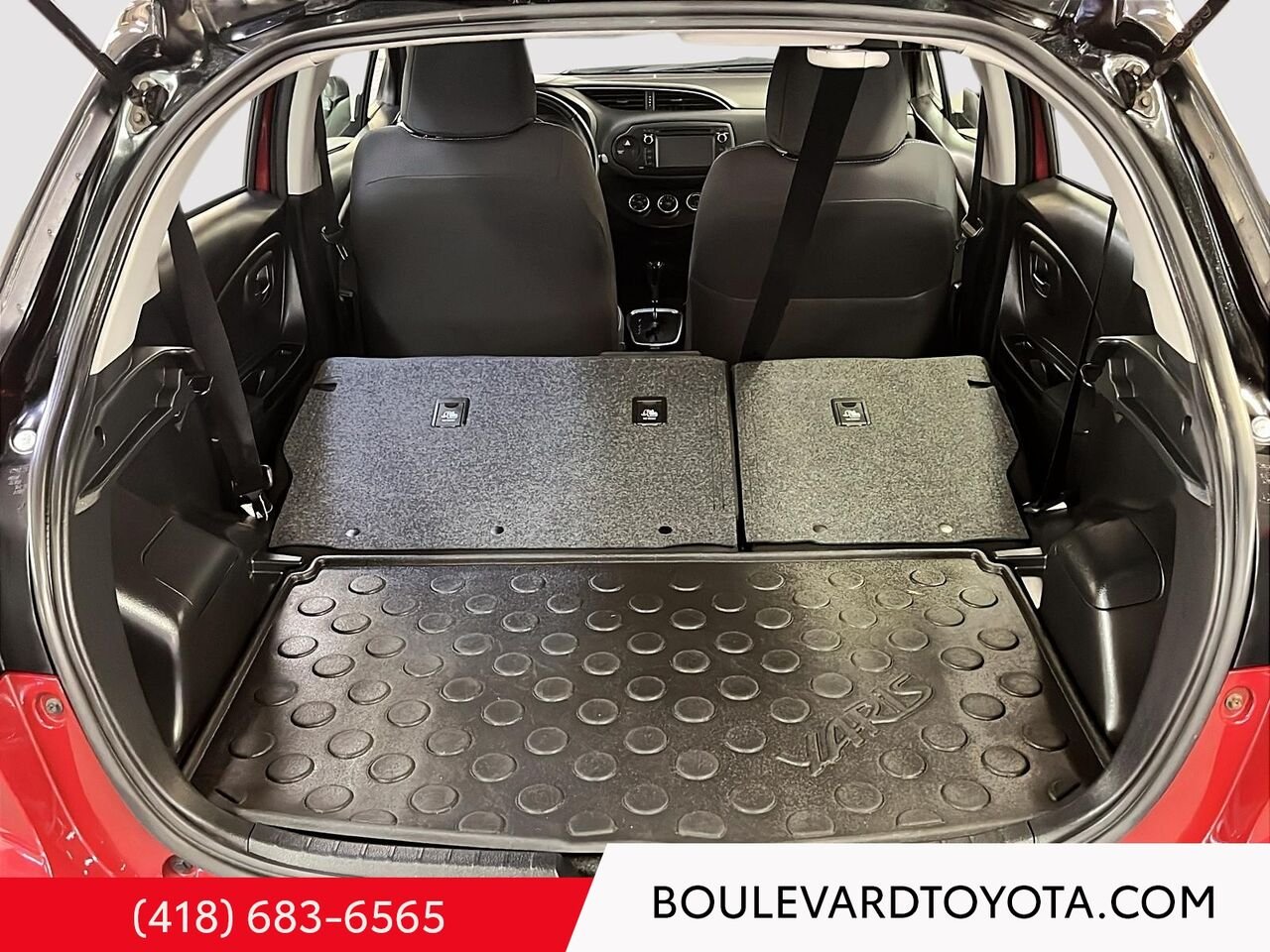 Toyota Yaris Hatchback 99885A-119 | SE 2019 Rouge Québec - photo #18