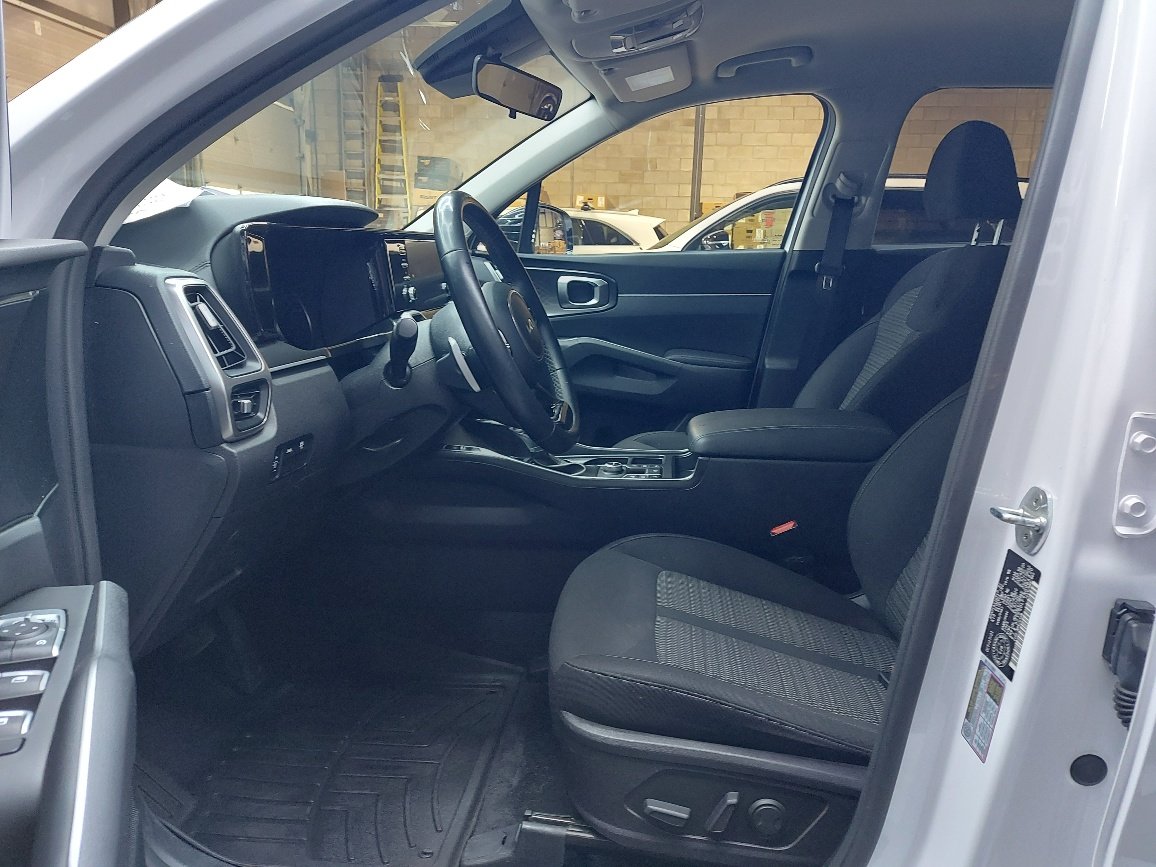2022 Kia Sorento White Blainville - photo #14