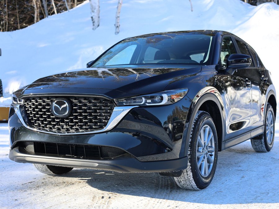 2025 Mazda CX-5 Gs, awd, Toit ouvrant, volant et rétroviseurs chauffants, hayon électrique Jet Black Mica