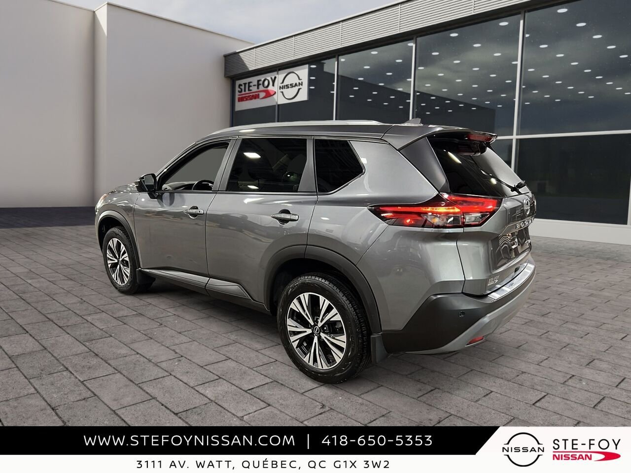 2023 Nissan Rogue SV TI Grey Ste-Foy - photo #3