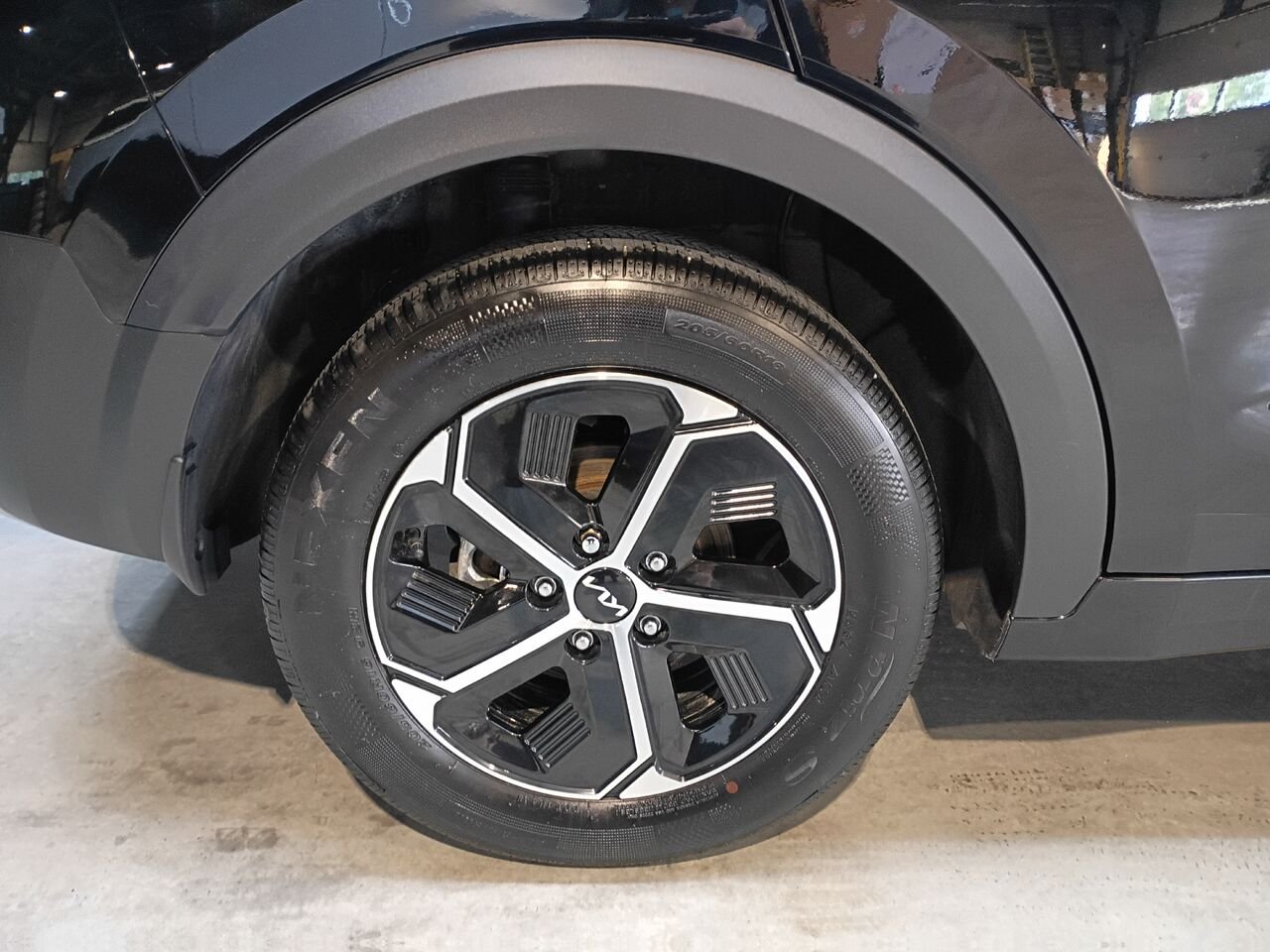 2025 Kia Niro Aurora Black Pearl Blainville - photo #6