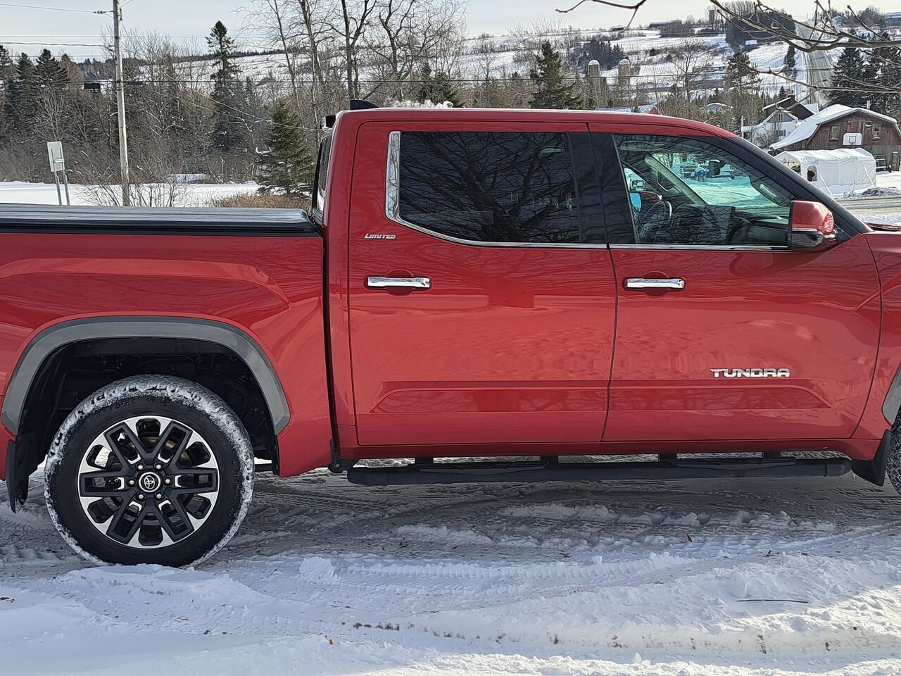 2023 Toyota Tundra Limited CrewMax 4x4 Supersonic Red Lac-Etchemin - photo #5