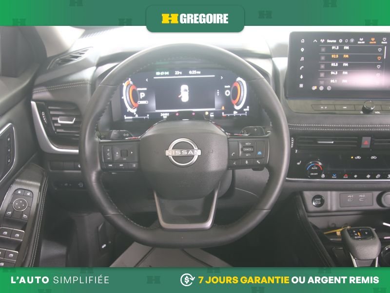 2025 Nissan Rogue Black Laval - photo #39