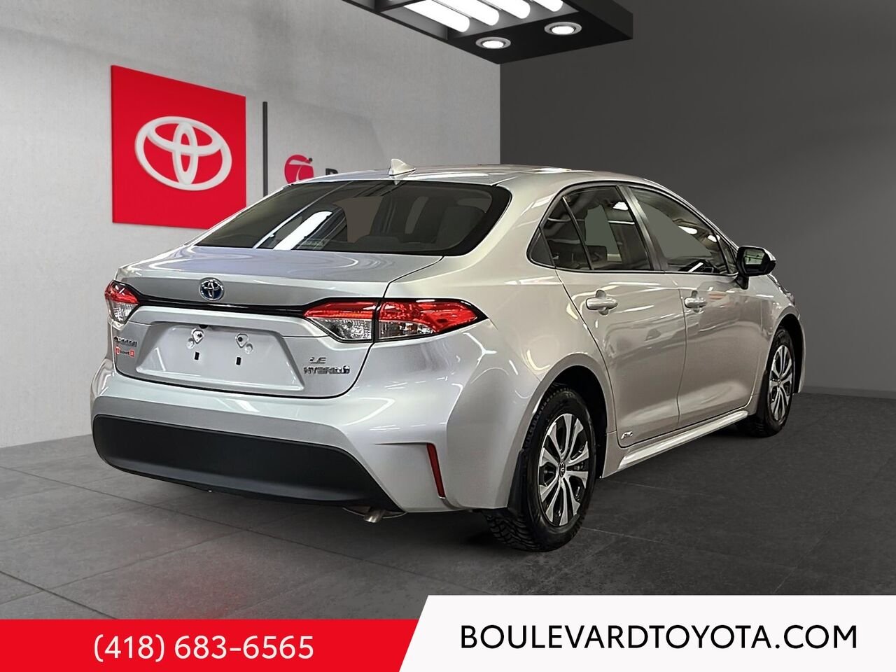 Toyota Corolla 100039A-1 | HYBRIDE LE, AWD 2023 Argent Québec - photo #3