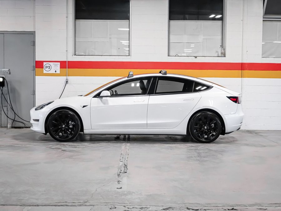 Tesla Model 3 STANDARD RANGE PLUS BARRE DE TOIT 2020 Blanc