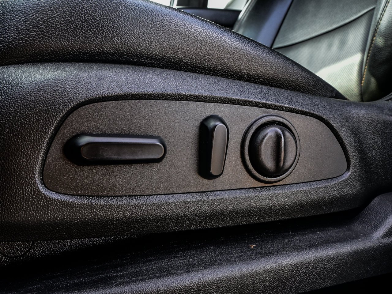 2023 Chevrolet Equinox AWD 4dr Premier Black Sherwood Park - photo #16