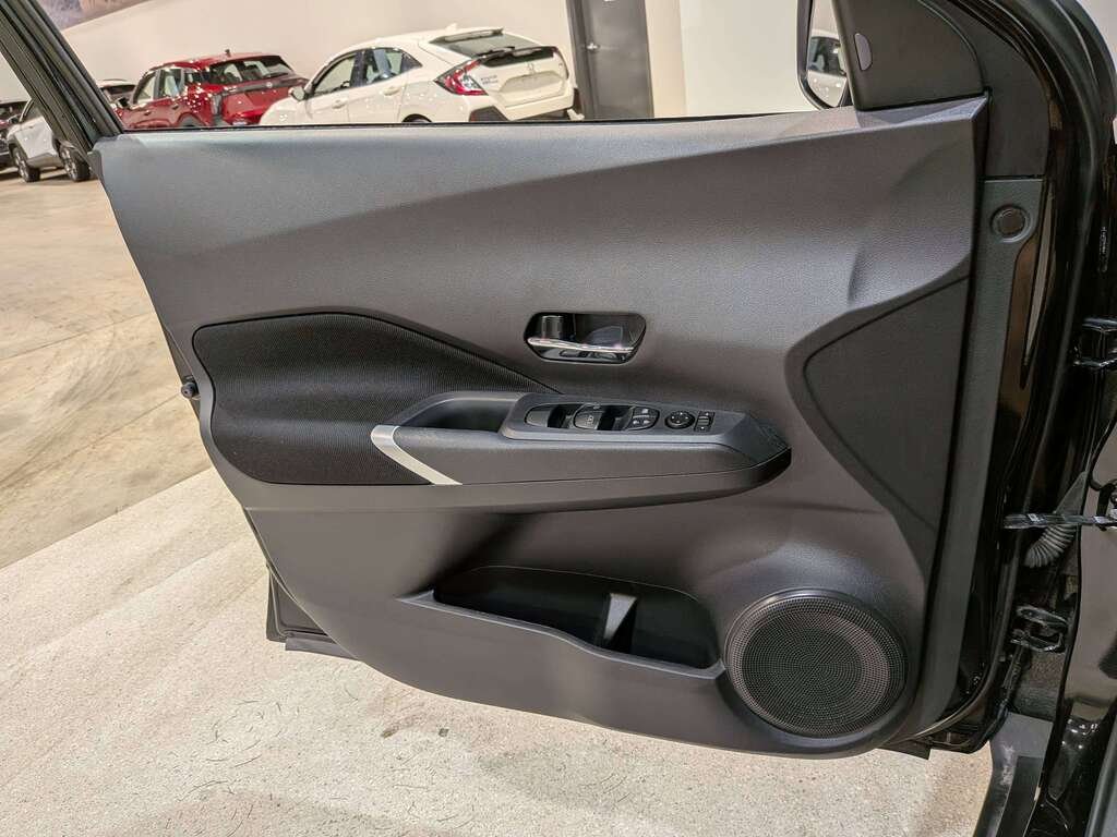 Nissan Kicks 2024 Noir Val-David - photo #31