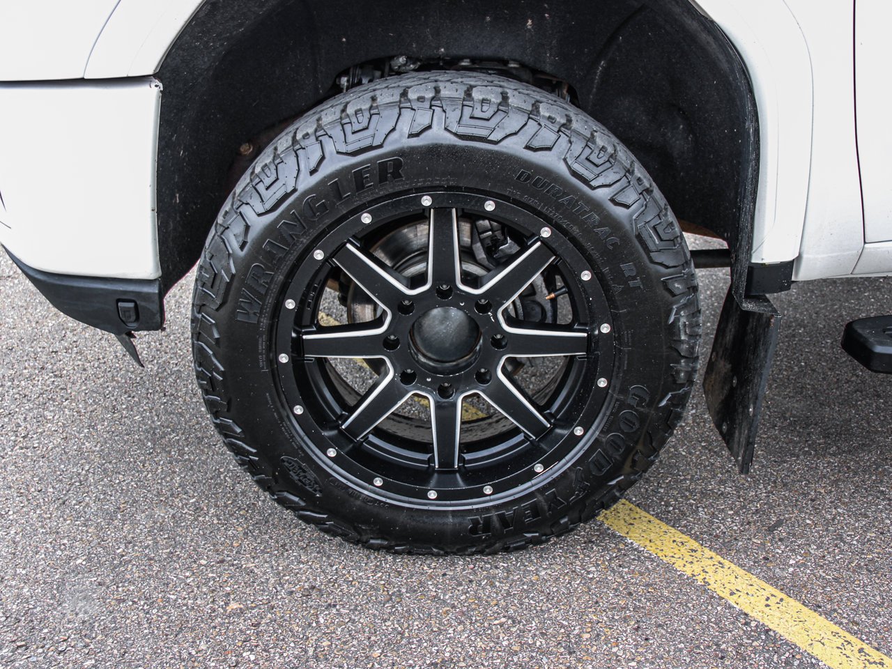 2023 GMC Sierra 2500HD 4WD Crew Cab 159 Denali White Sherwood Park - photo #11
