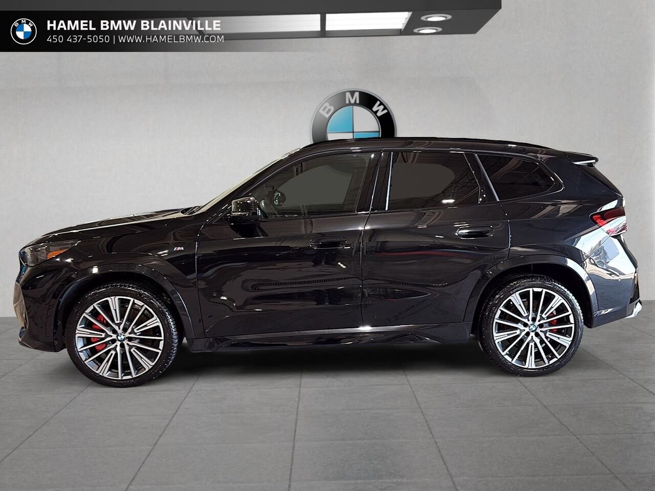 BMW X1 M35i xDrive véhicule d'activités sportives 2024 Noir Blainville - photo #4