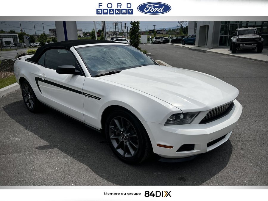 Ford Mustang Décapotable 2 portes V6 de première qualité 2012 Blanc