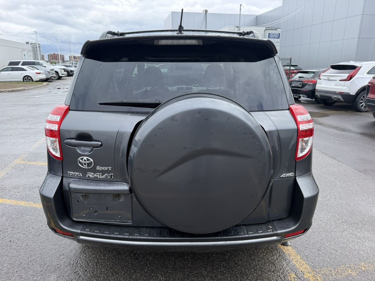 2010 Toyota RAV4 SPORT **IMPECCABLE** Grey Laval - photo #9