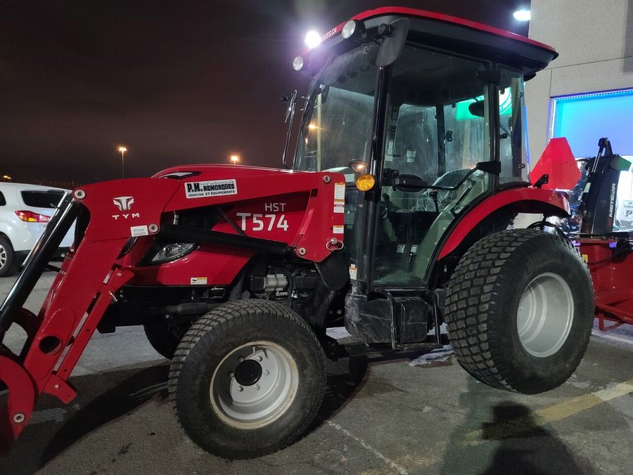 TYM T574H 2023 2023 Rouge