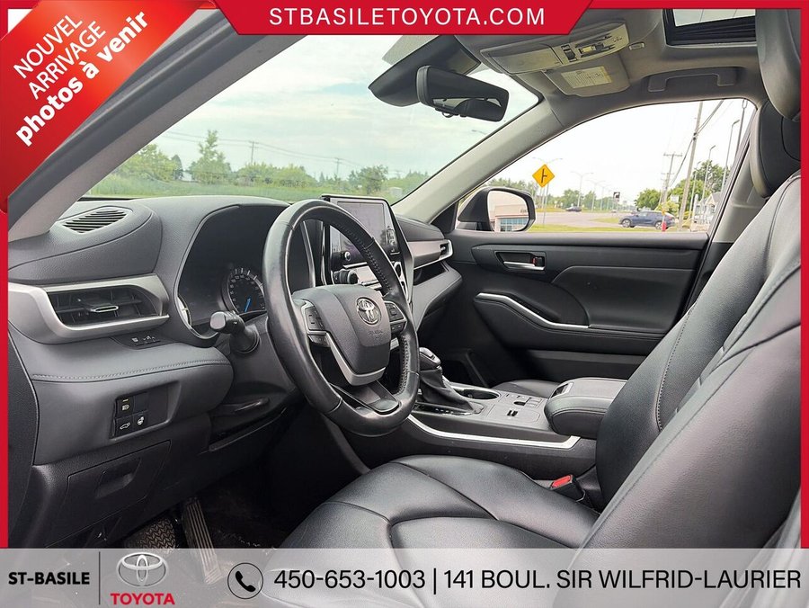 TOYOTA Highlander Hybride 2023 2023 Gris