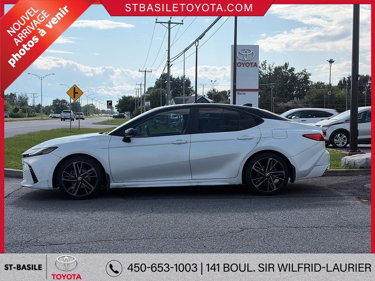 Toyota CAMRY 2025 Blanc Saint-Basile-le-Grand - photo #1