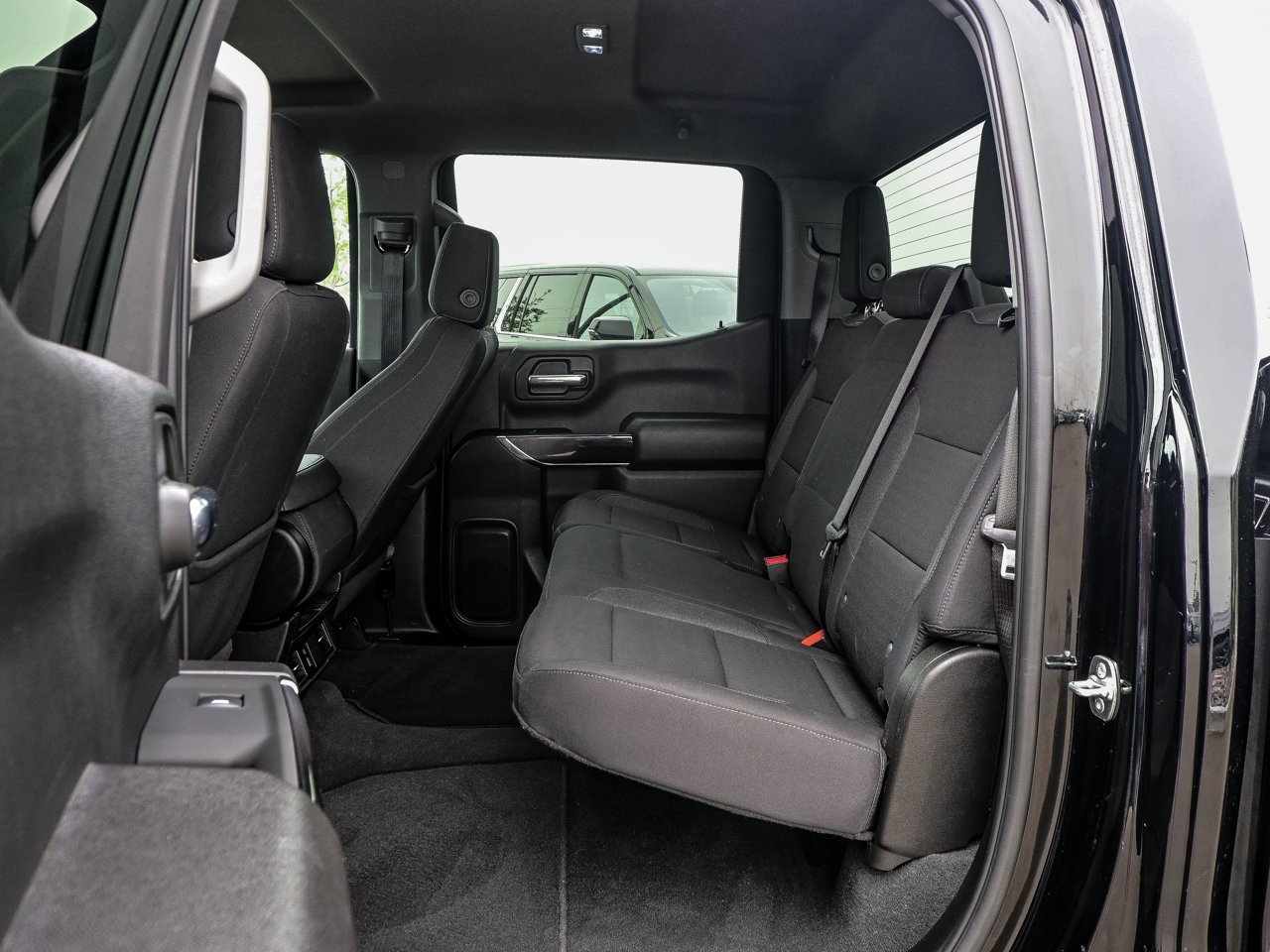 2025 Chevrolet Silverado 1500 4WD Crew Cab 147 Custom Trail Boss Black Sherwood Park - photo #30
