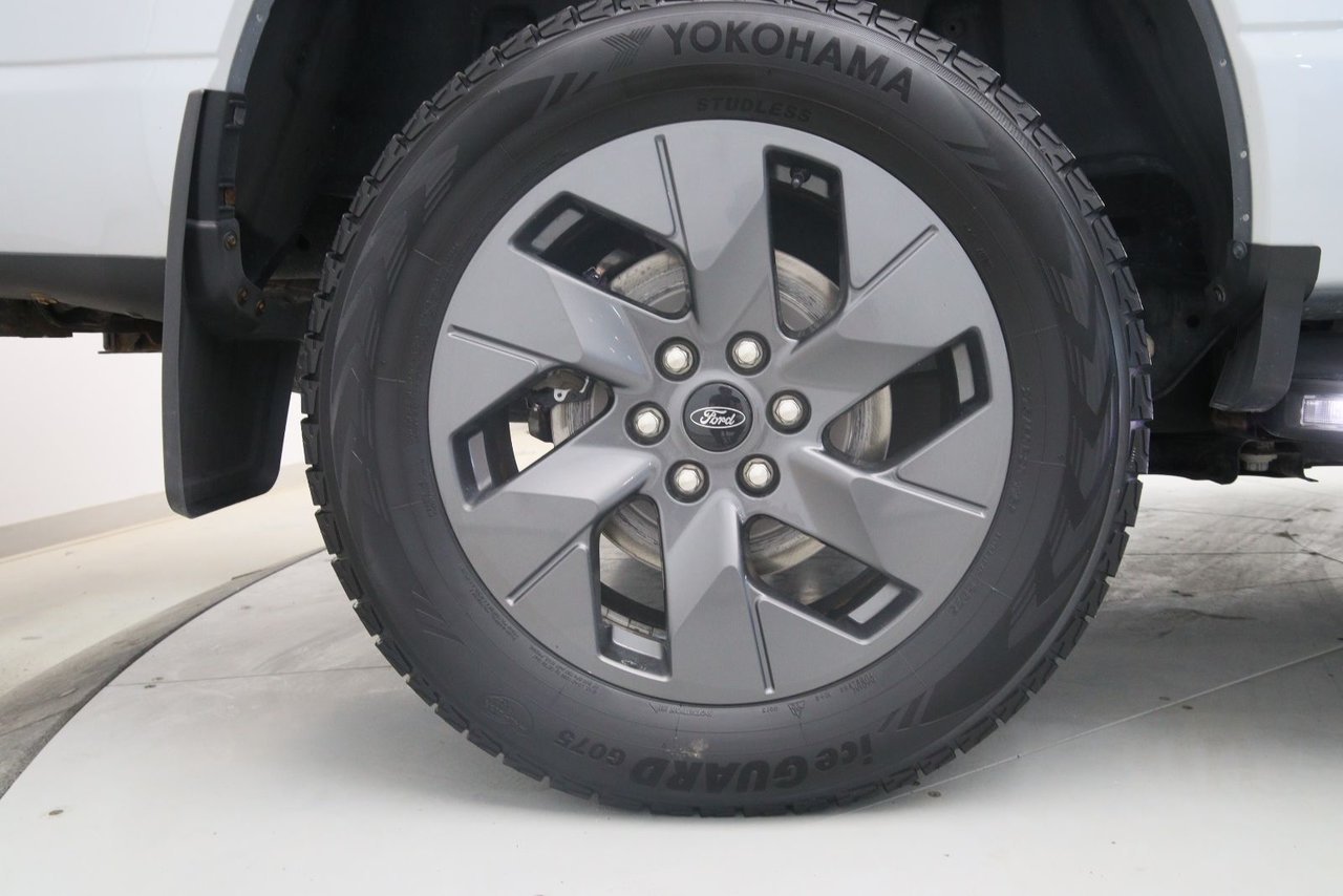 Ford F-150 Lightning NIV 1FTVW1EL9PWG04540 2023 Gris Chicoutimi - photo #16