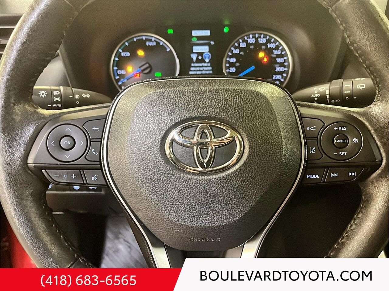Toyota RAV4 99983A-114 | HYBRIDE, XLE, AWD 2021 Rouge Québec - photo #11