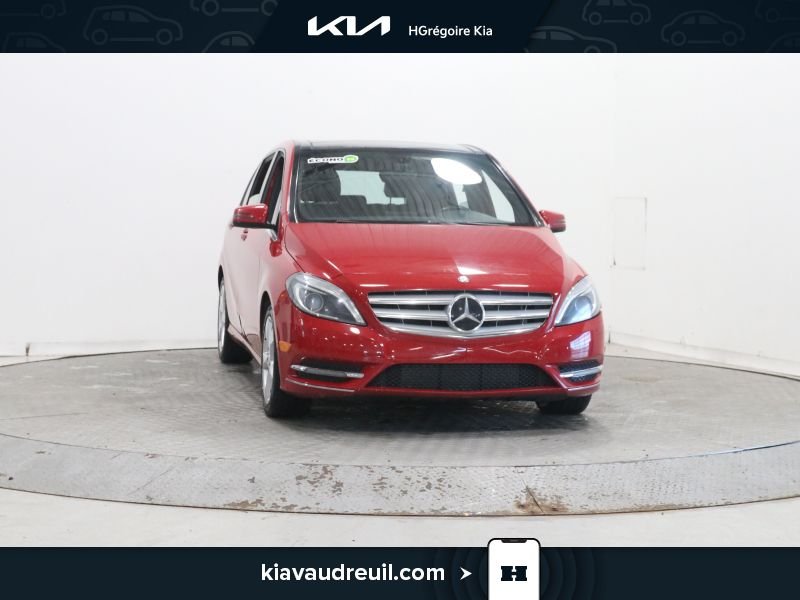 Mercedes Benz B250 2013 Rouge Laval - photo #0