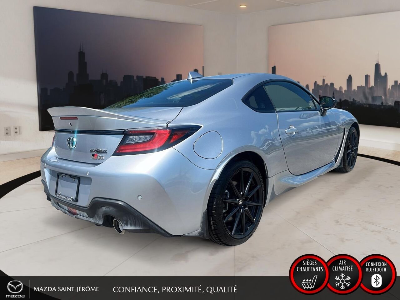 2025 Toyota GR86 Premium | AUTOMATIQUE | CLEAN CARFAX | Grey Saint-Jérôme - photo #5
