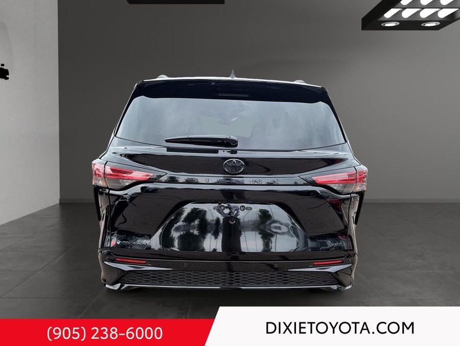2026 Toyota Sienna 2026 Black