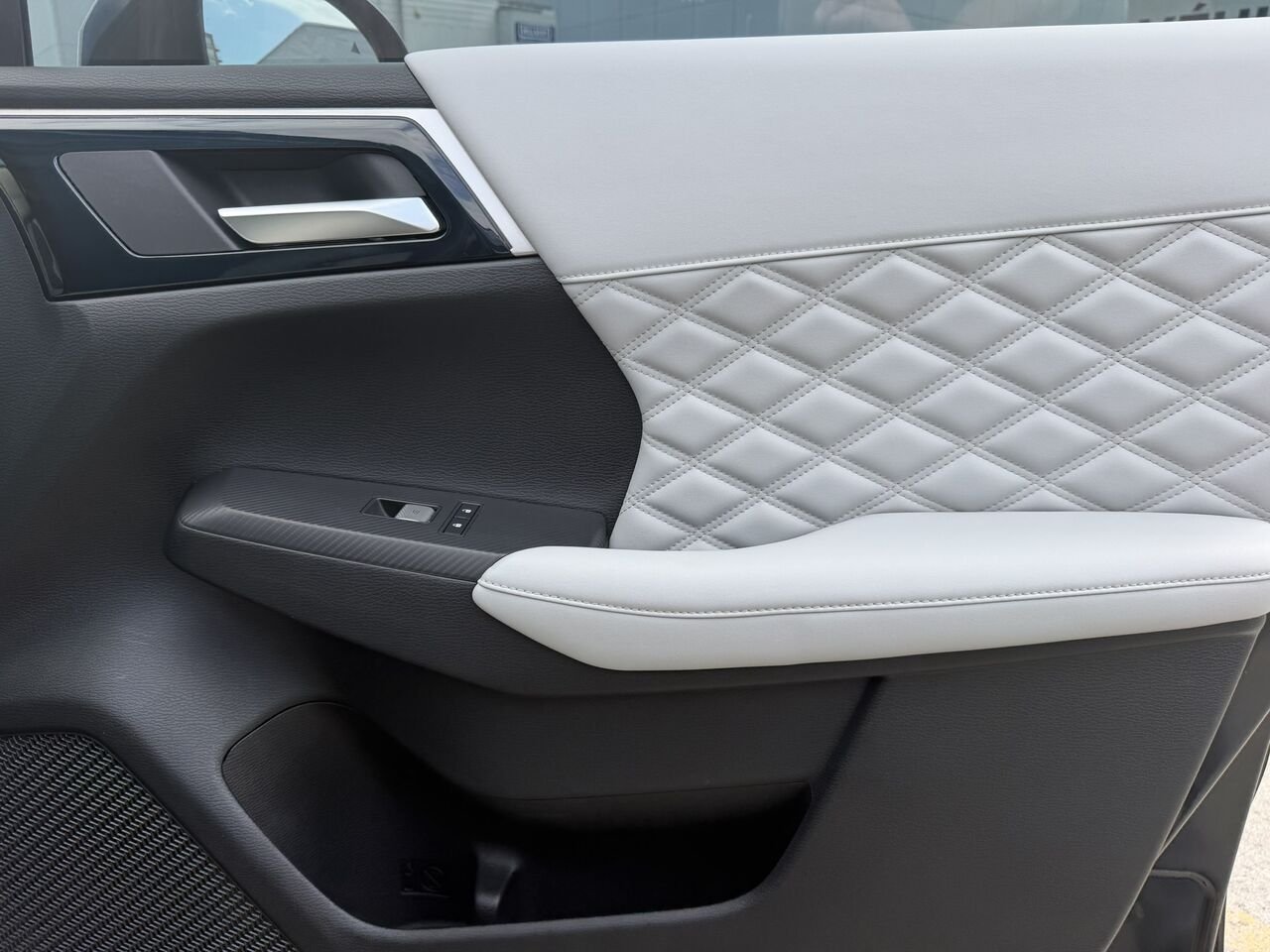 2022 Mitsubishi Outlander GT AWD 7 PASSAGERS Grey Laval - photo #26