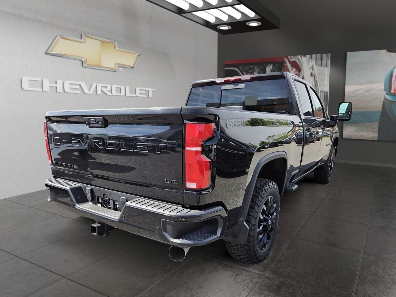Chevrolet Silverado 2500HD LTZ cabine multiplace 4RM 159 po 2026 NOIR Saint-Hyacinthe - photo #4