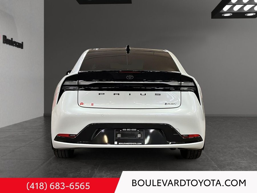 Toyota Prius hybride branchable 2025 2025 Blanc