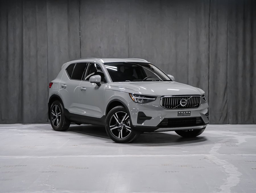 2025 Volvo XC40 B5 CORE BRIGHT CLIMATE Grey