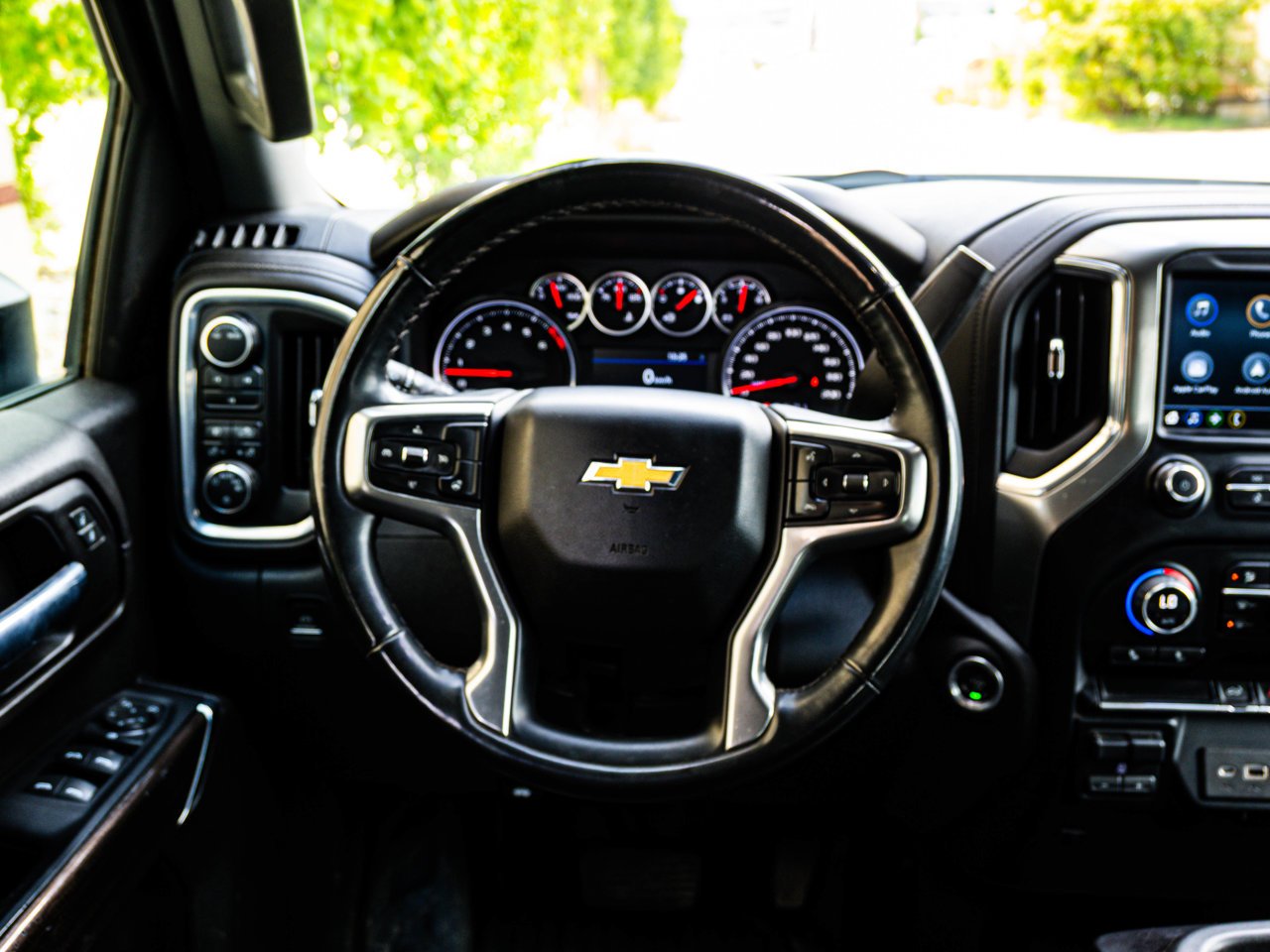 2023 Chevrolet Silverado 2500HD 4WD Crew Cab 159 LT White Sherwood Park - photo #30