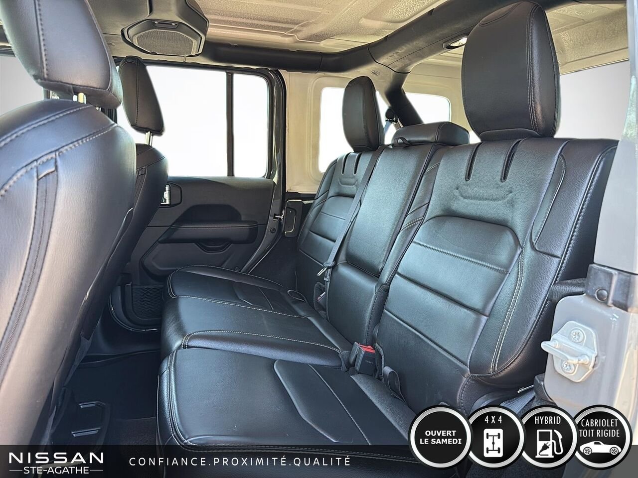 Jeep Wrangler 4xe Unlimited Sahara | 4x4 | CUIR | CARPLAY | 2022 Gris Saint-Jérôme - photo #9