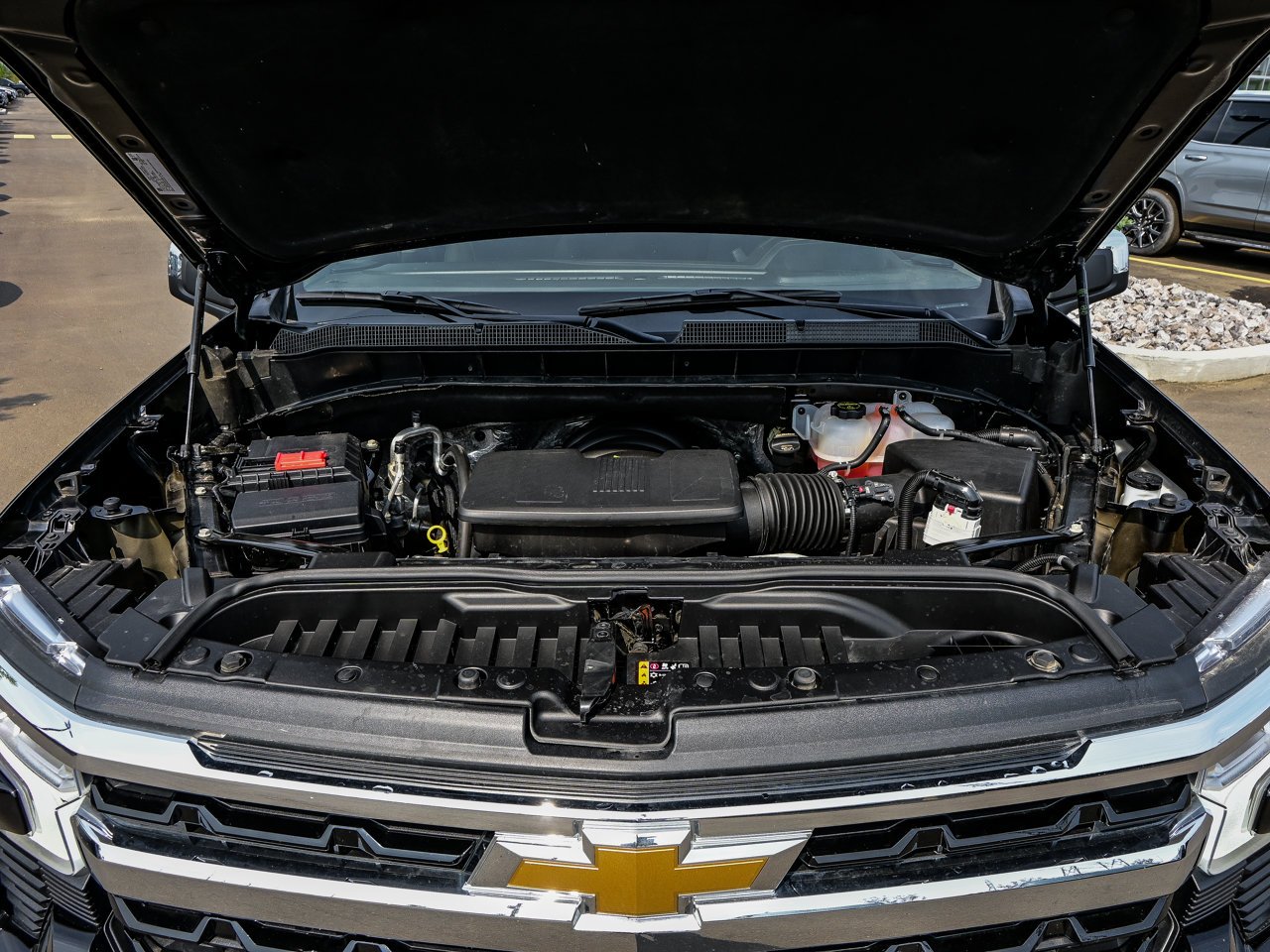 2026 Chevrolet Silverado 1500 4WD Crew Cab 147 LT Black Sherwood Park - photo #8