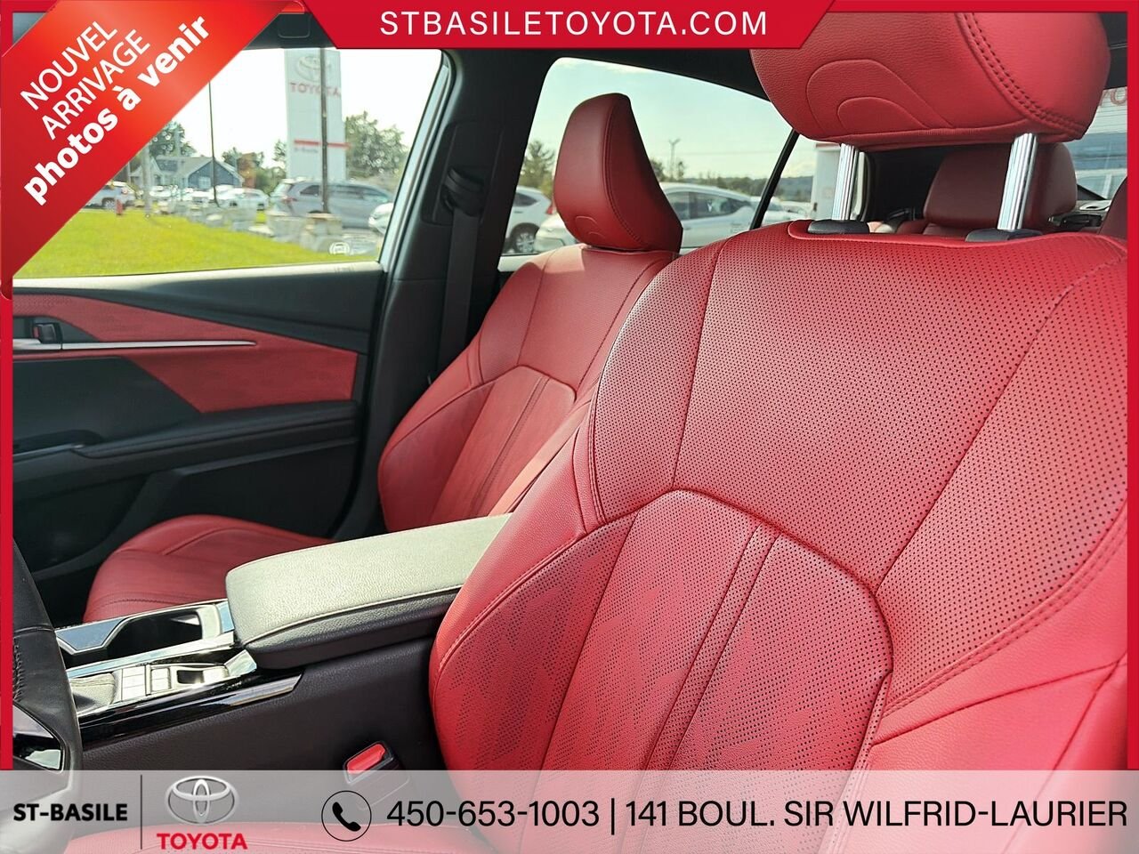 Toyota CAMRY 2025 Blanc Saint-Basile-le-Grand - photo #6