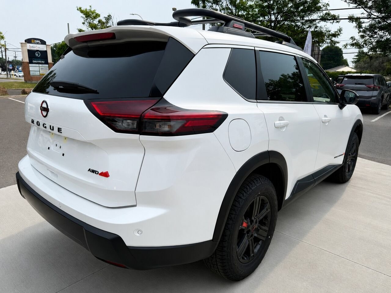 2026 NISSAN Rogue ROGUE ROCK CREEK Everest White Tricoat Pearl Châteauguay - photo #5