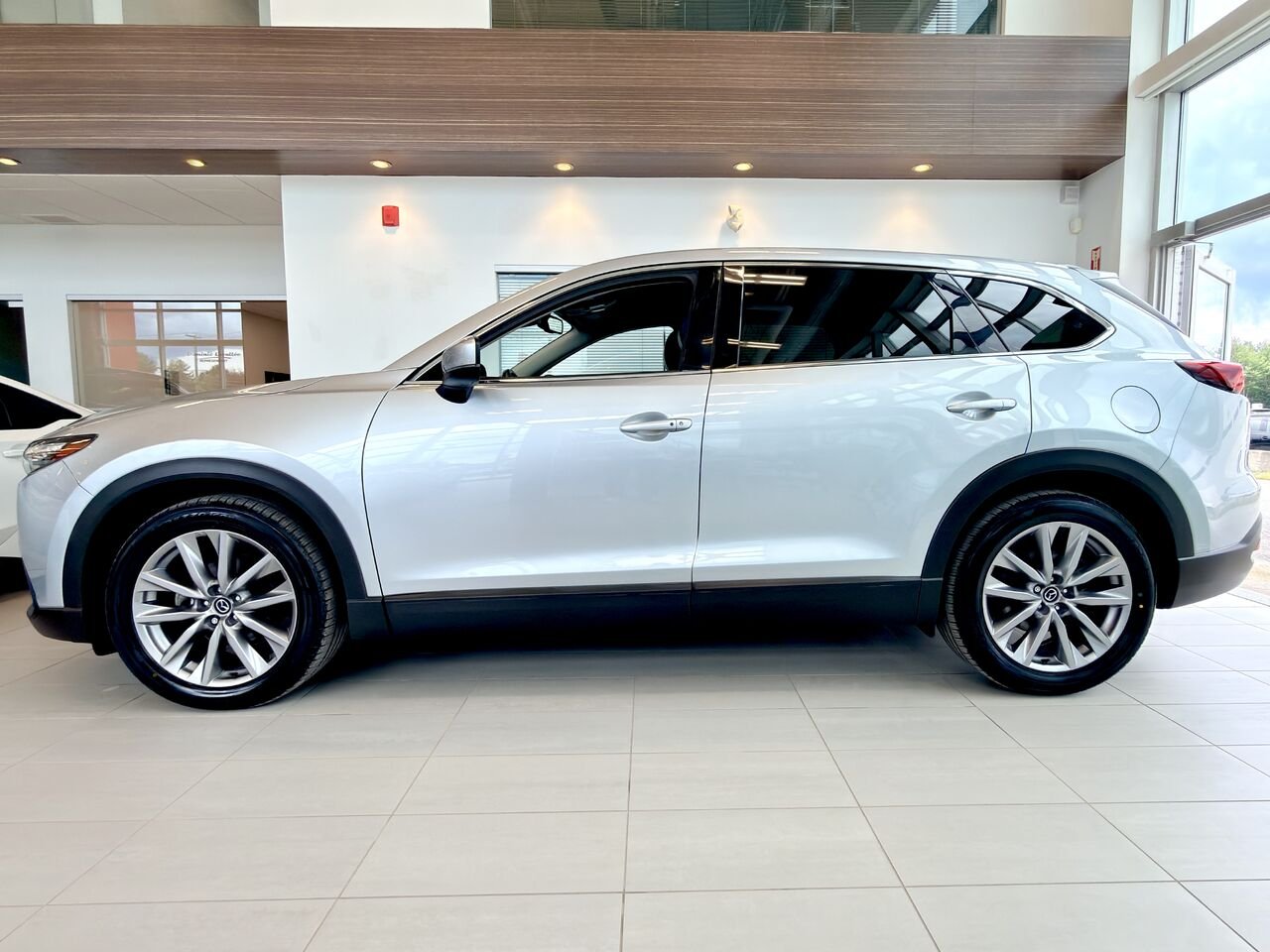 2022 Mazda CX-9 Grey Notre-Dame-des-Prairies - photo #7